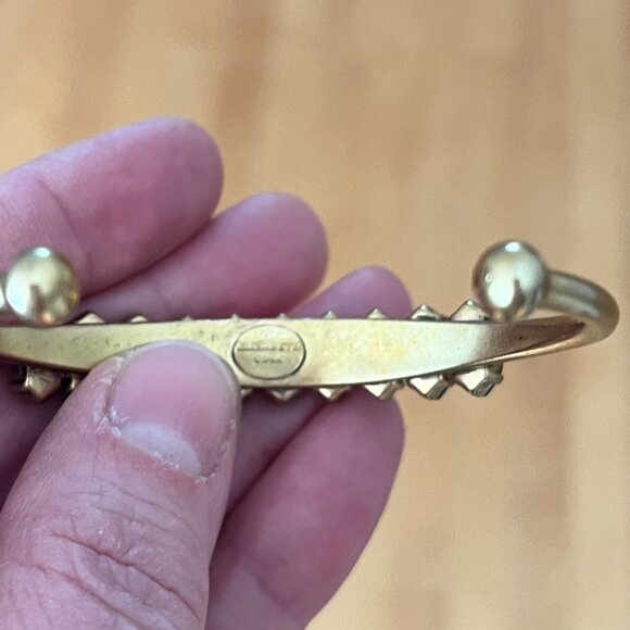 Incredibly stunning Elizabeth Cole Cuff Bracelet - Picture 3 of 3
